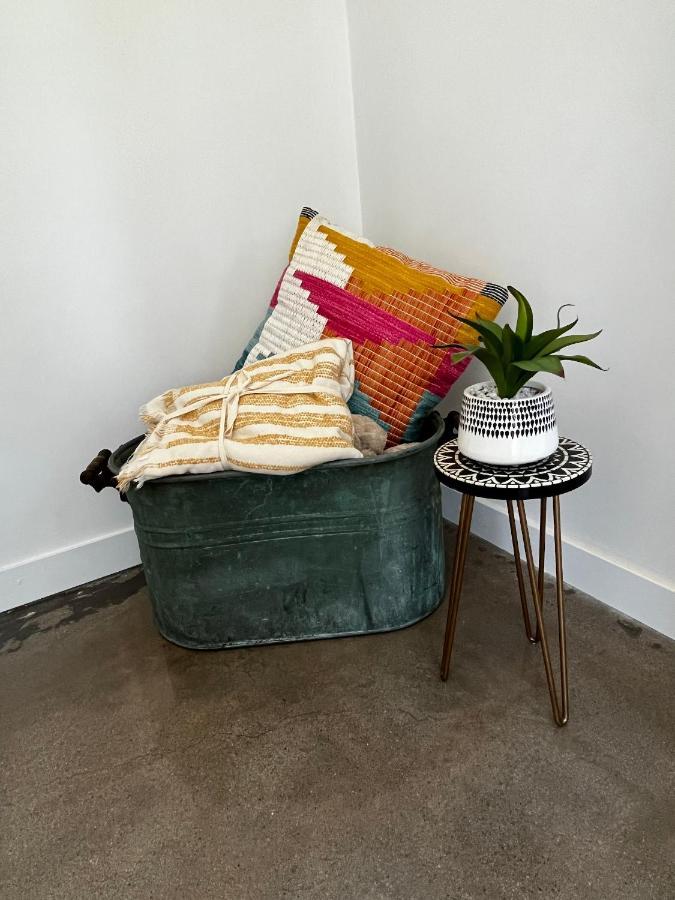 Cozy Fresh Desert Hideaway, 5 Mins To Joshua Tree 트웬티나인팜스 외부 사진
