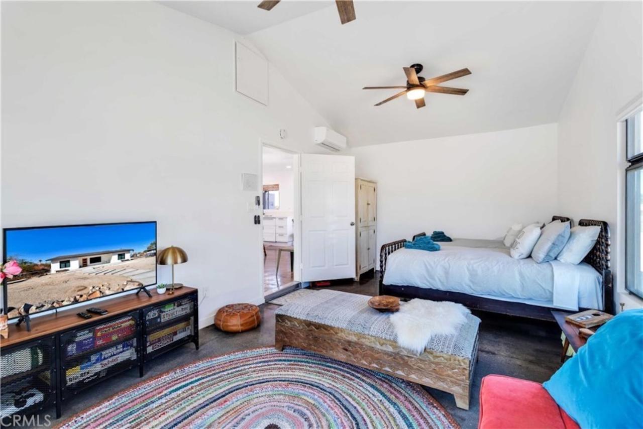 Cozy Fresh Desert Hideaway, 5 Mins To Joshua Tree 트웬티나인팜스 외부 사진